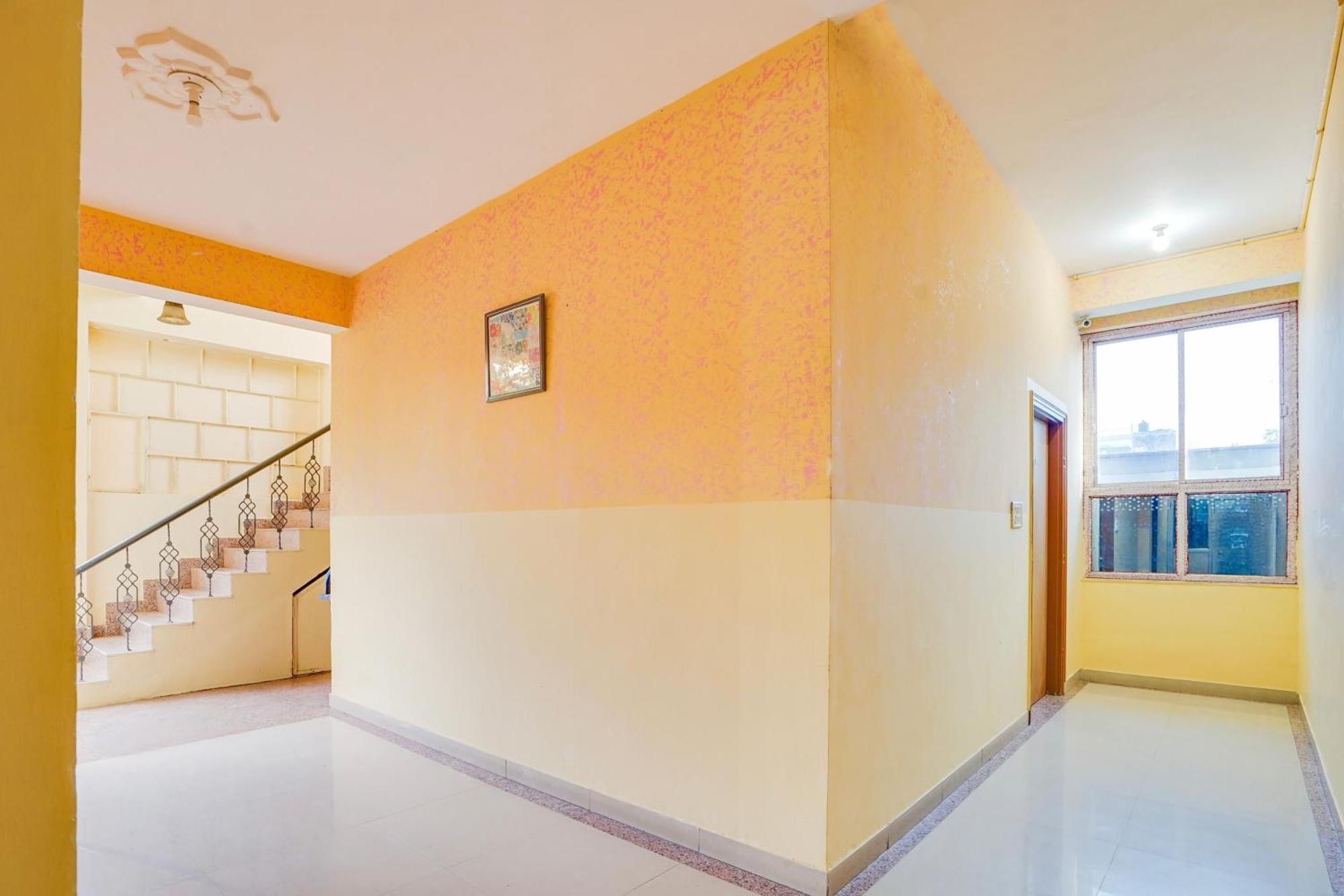 Super Hotel O Jln Marg Malviya Nagar Formerly Hotel Braj Haveli Джапур Экстерьер фото